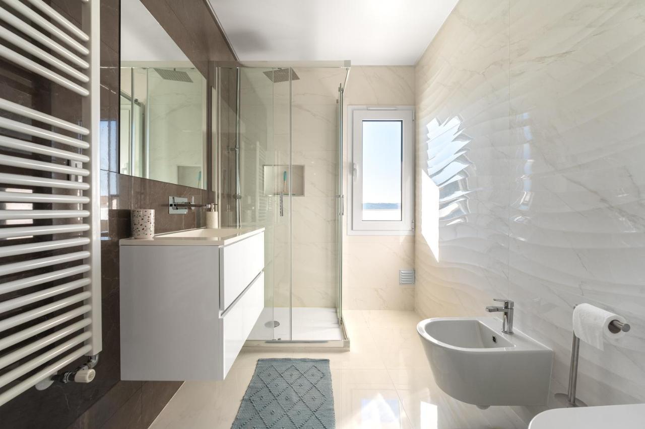 Ocean Lookout Apartment Nazare Bagian luar foto