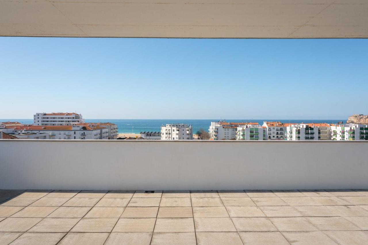 Ocean Lookout Apartment Nazare Bagian luar foto